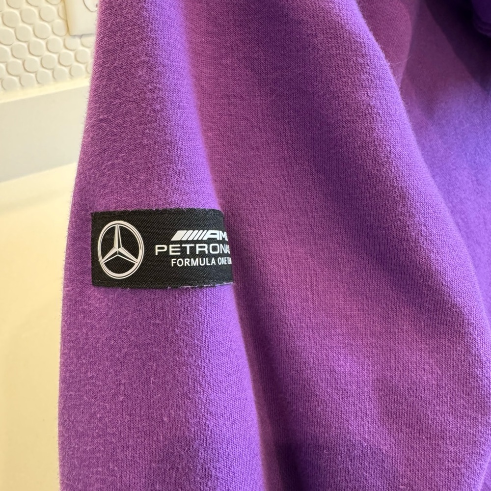 Mercedes F1 AMG Petronas Lewis Hamilton 44 Purple Hoodie size small - Picture 4 of 5